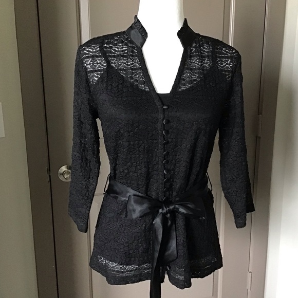 Tops - Lace blouse
